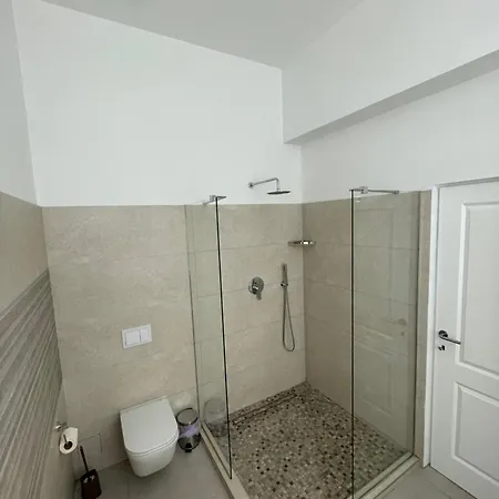 Resedinta Cina Old Town Private Parking 3* 布拉索夫