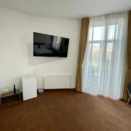 Гостьовий будинок Resedinta Cina 3*