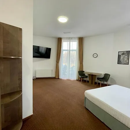 Гостьовий будинок Resedinta Cina Брашов