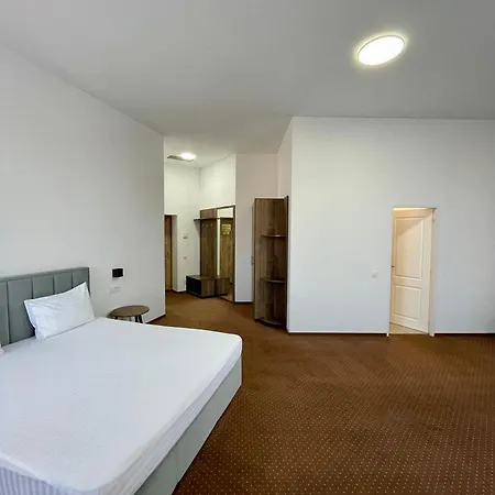 Гостьовий будинок Resedinta Cina