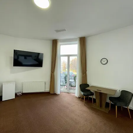 Resedinta Cina Гостьовий будинок Брашов